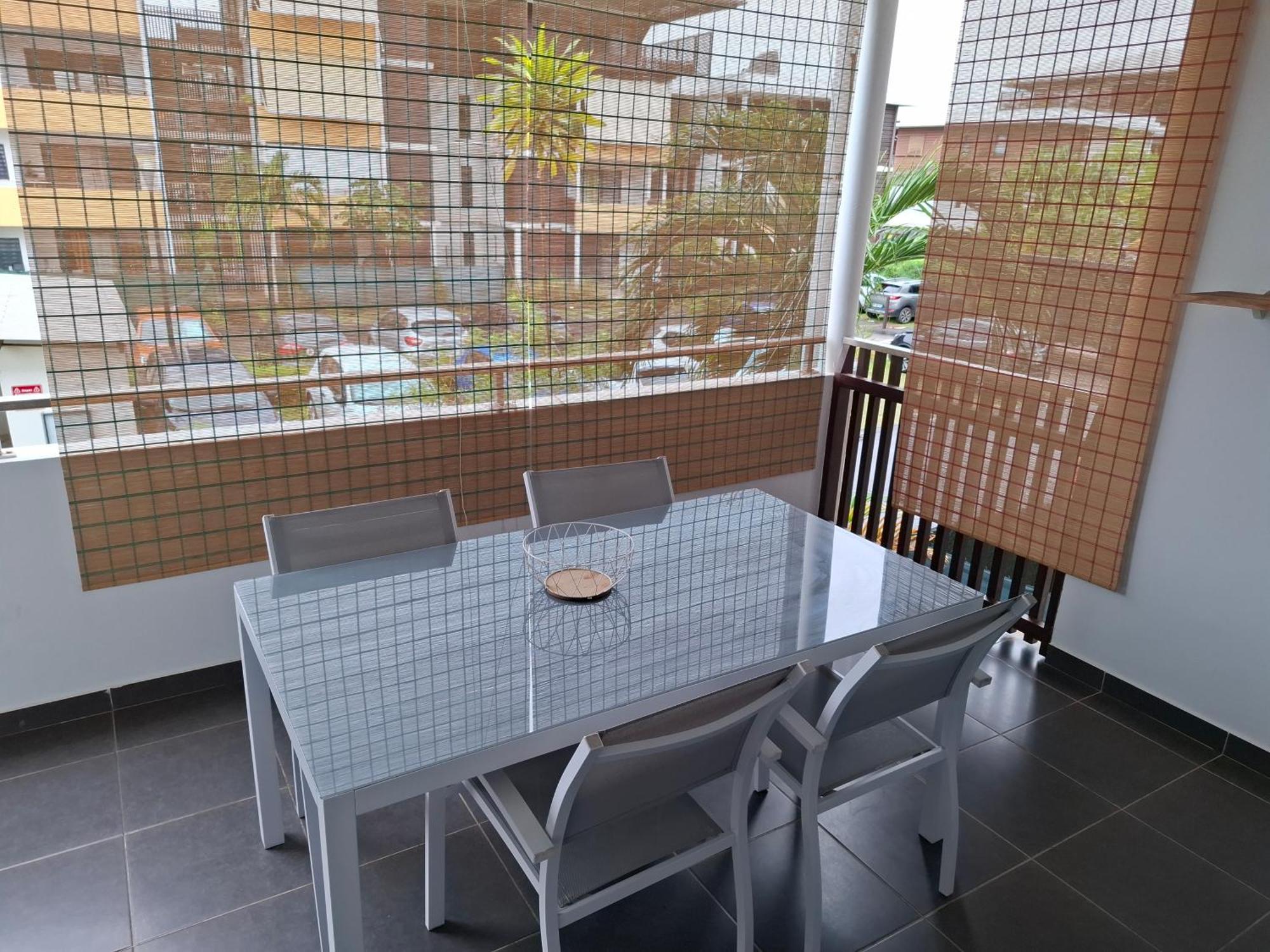 Hibiscus Standing- Appartement Cosy- 2 Chambres Climatisees- Cuisine Equipee- Wifi-Terrasse Cayenne Bagian luar foto